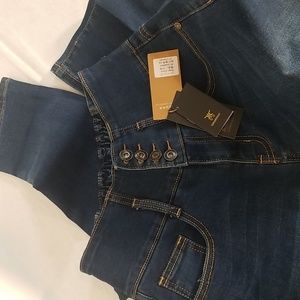 Demon & Hunter Jean's